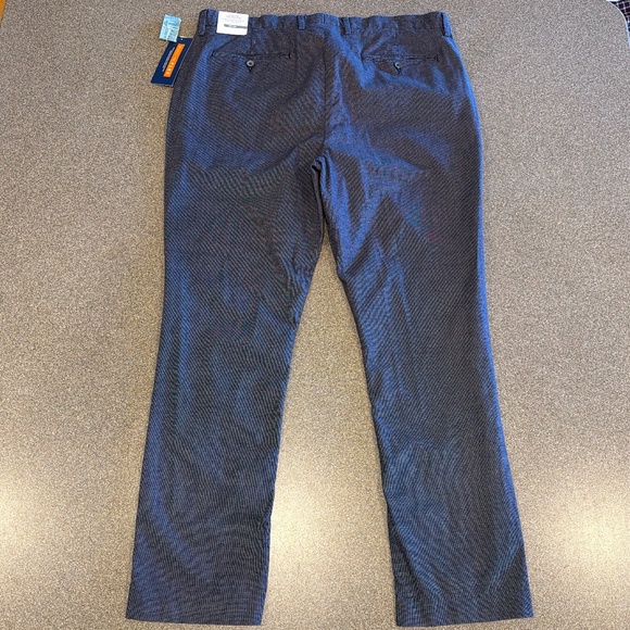 NWT Men’s Old Navy Slim Chino 38x30 - Picture 2 of 5